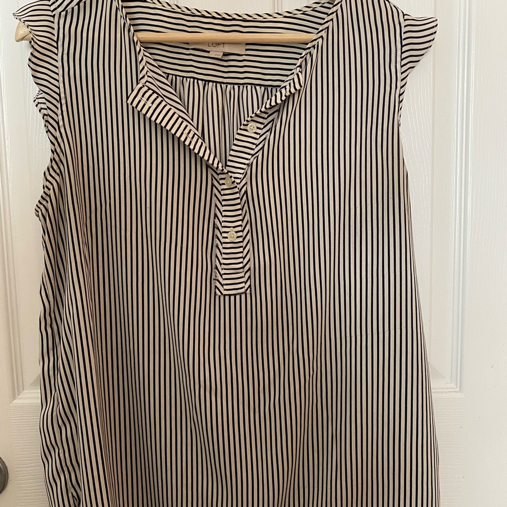 Navy spring top!